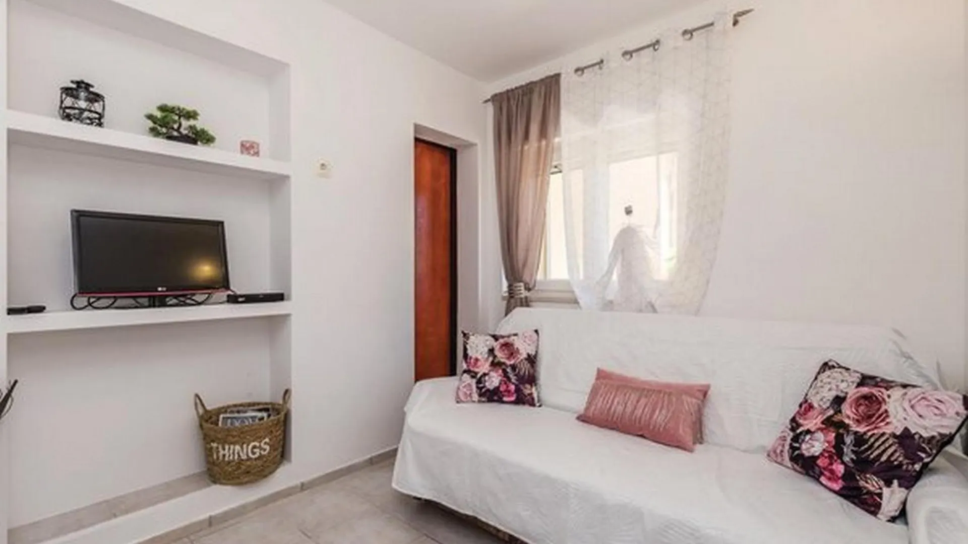 Apartment Dunja Povljana