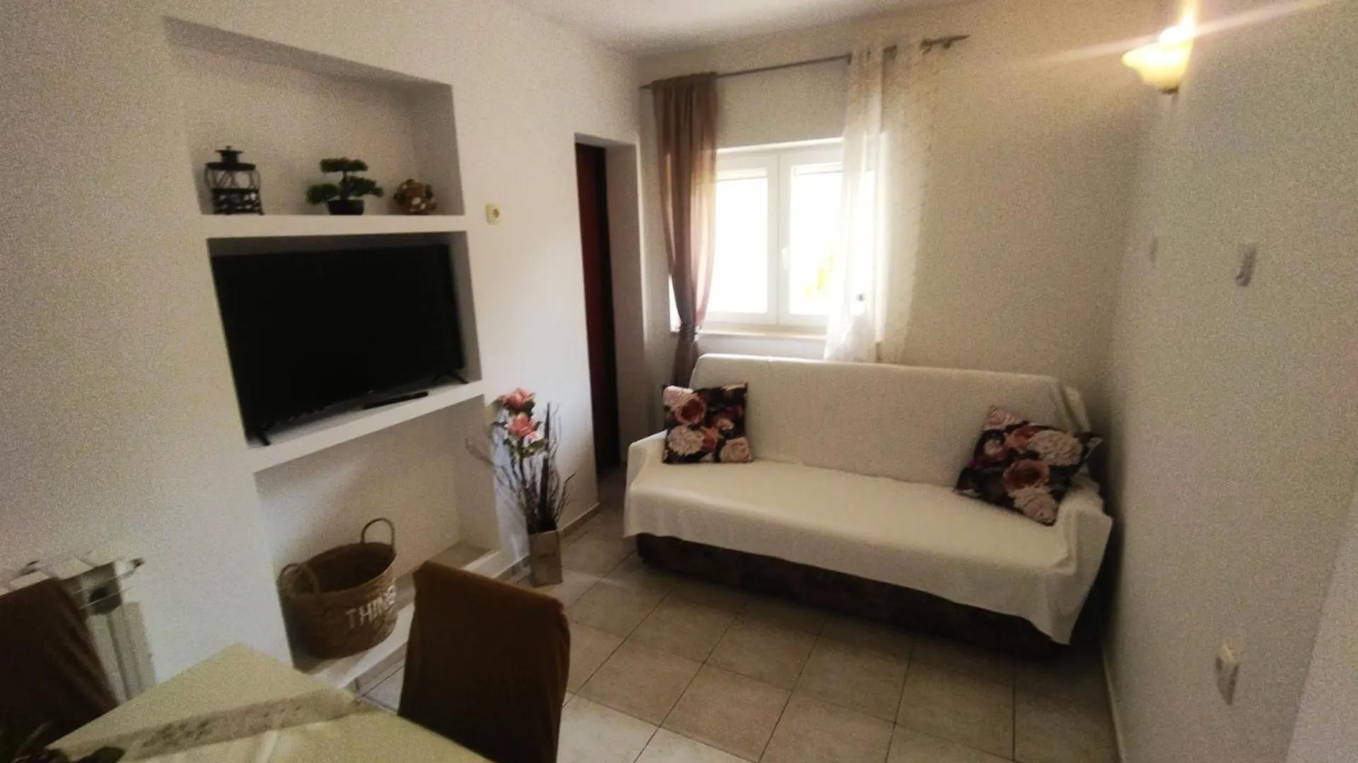 Apartment Dunja Povljana