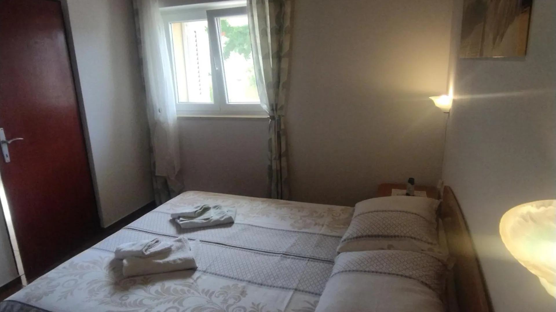 Apartment Dunja Povljana